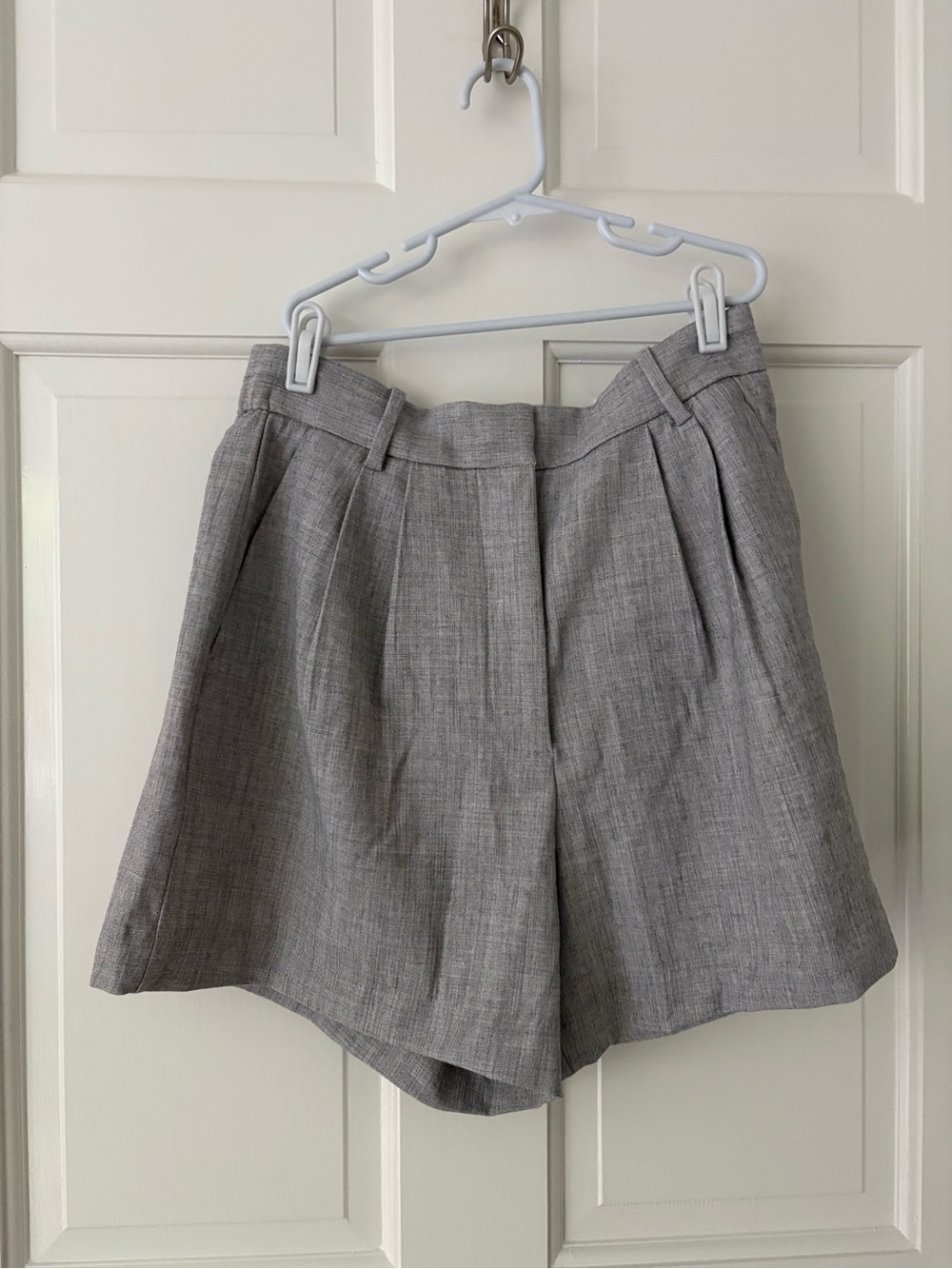 Abercrombie and Fitch Grey Pleated Shorts